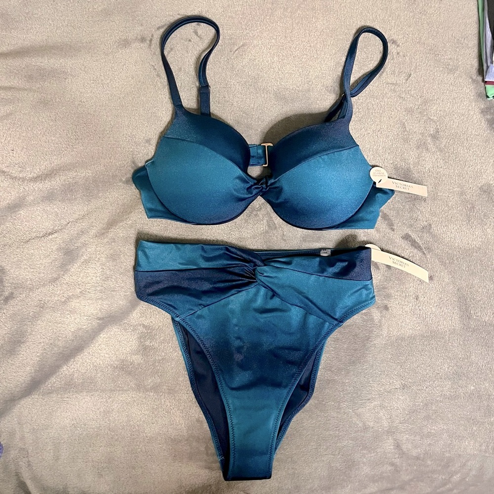 NWT Victoria’s Secret Swimsuit Set